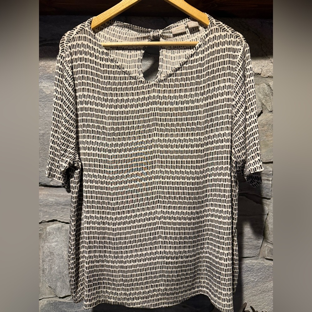 Chico’s Black and White Women's Top